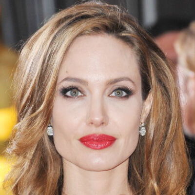 Голая Актриса Angelina Jolie (Фото)